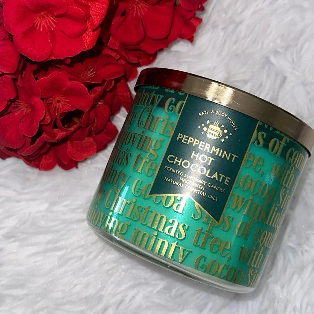 Bath & Body Works Peppermint Hot Chocolate 3-Wick Scented Candle 14.5 oz New